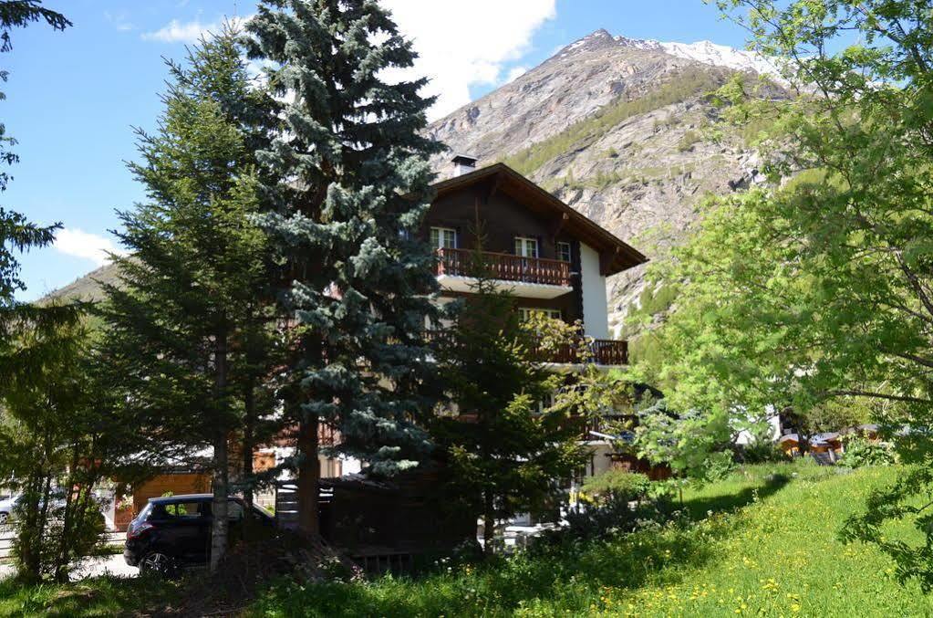 Apartamento Haus Alpenperle Saas-Almagell Exterior foto